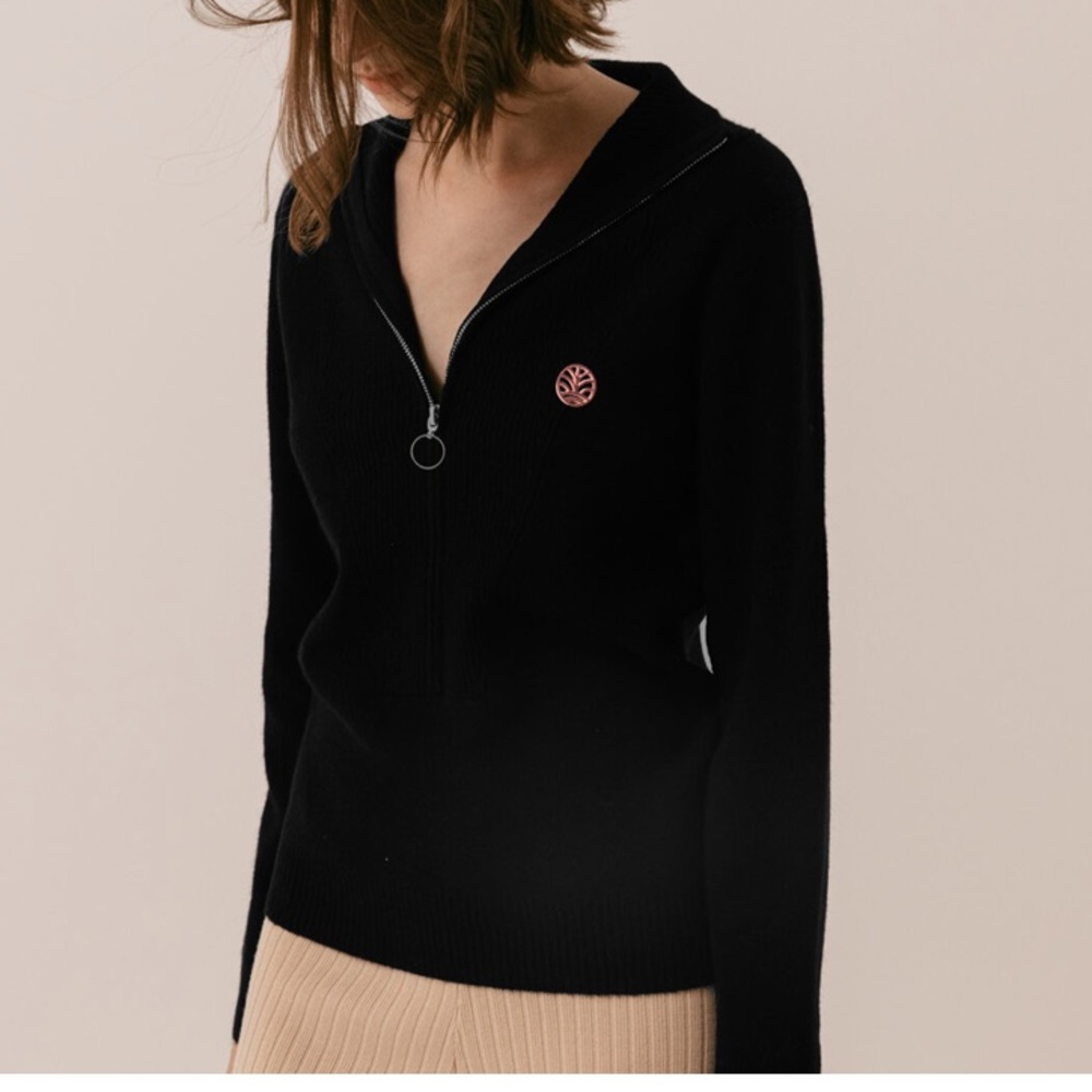 Black Woollen Zip Top